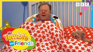Chilly Moments | Winter Marathon with Mr Tumble | Mr Tumble and Friends