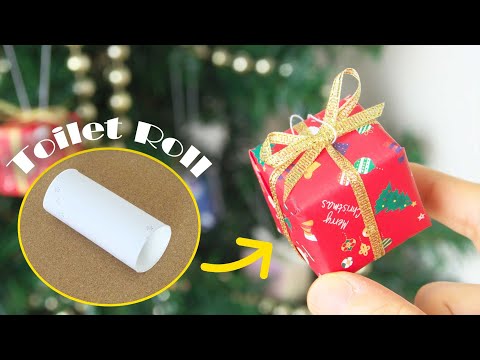 DIY Christmas Ornament out of Toilet Roll