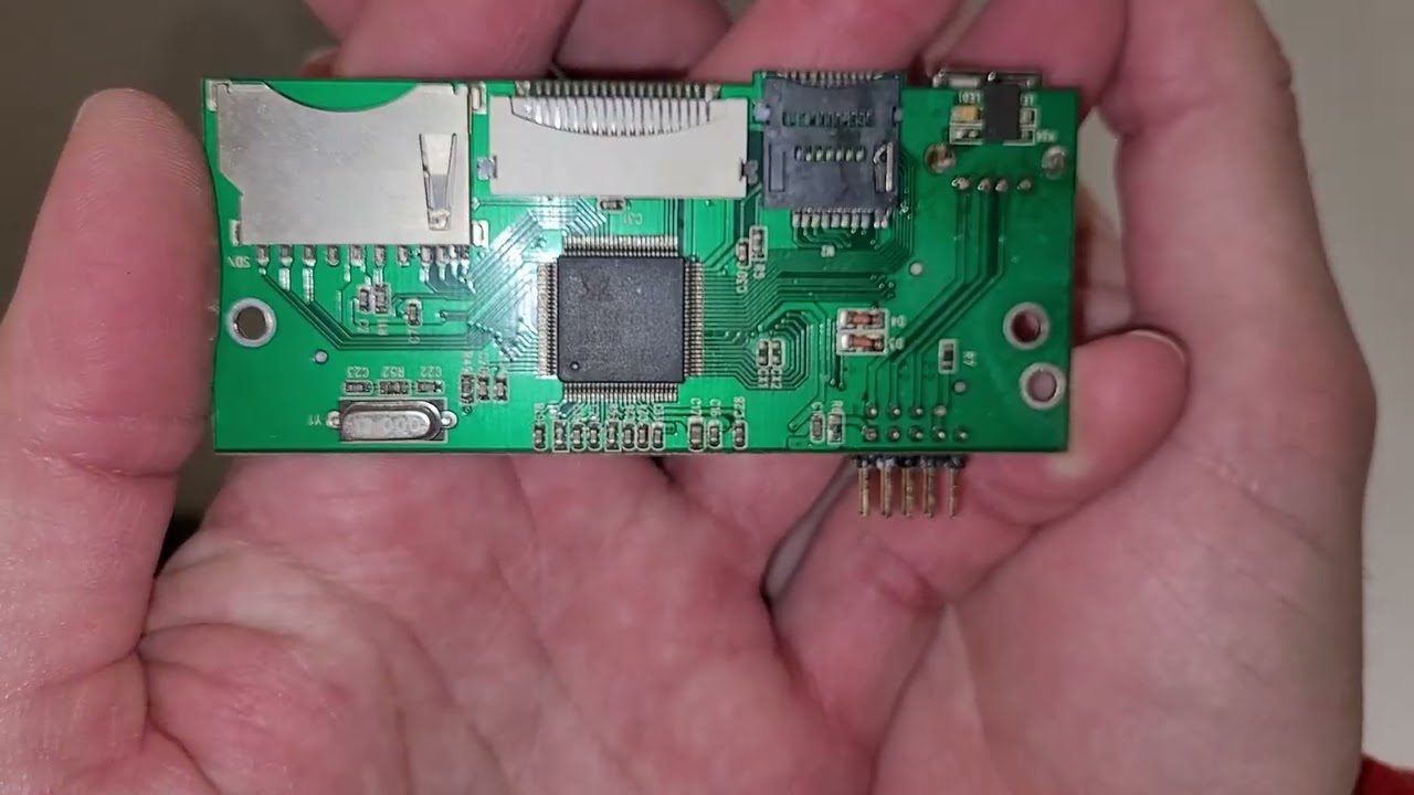 Looking inside a Rosewill UCB card reader with Realtek RTS5130 #teardown