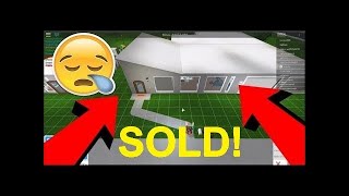 Selling my Old 200K House in Bloxburg! | Roblox