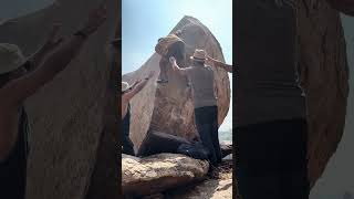 Hampi Bouldering : "Cosmic Arete" sit start : 7A (V6)