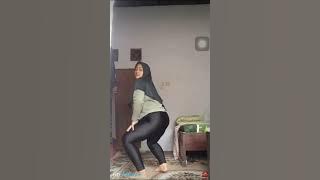 VIRAL!!!JILBAB GOYANG HOT ANUNYA KELIATAN