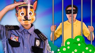 Police Song | So Itchy Song 👮‍♂️🚓🚨+ More Nursery Rhymes | Max & Sofi Kinderwood