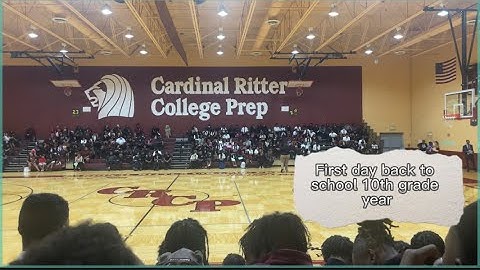 First day back to school (as a Sophomore￼) good vibes✨new school new changes🫶🏾￼