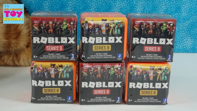 Roblox Celebrity Collection - Fashion Icons Four Figure Pack [Includes  Exclusive Virtual Item] 