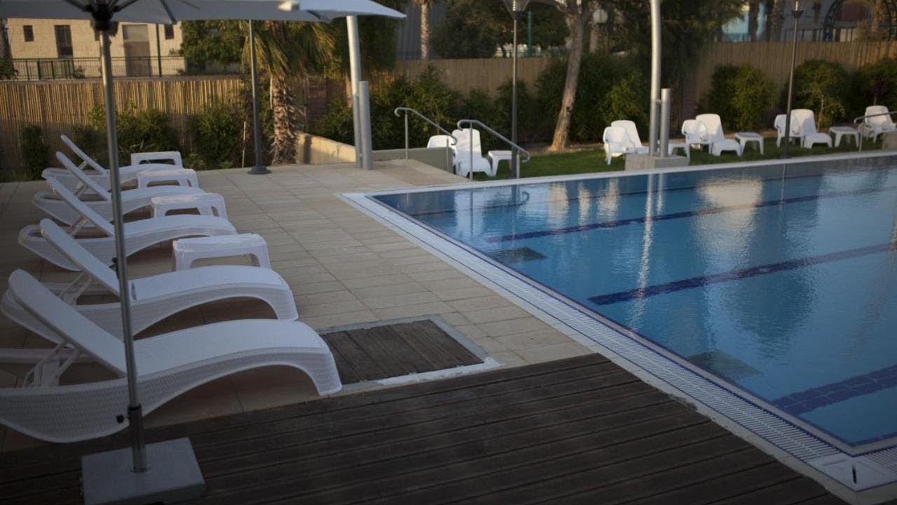Desert Iris Hotel Yero am Israel YouTube Desert Iris Hotel Yero am Israel YouTube