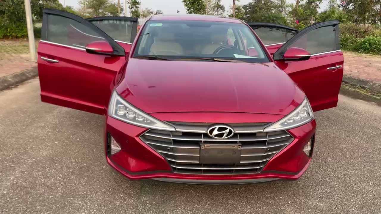 Hyundai Elantra 2020 2.0 đặc biệt chỉ 400 hơn. Nên chọn Elantra 2020 số tự động hay Kia Cerato?