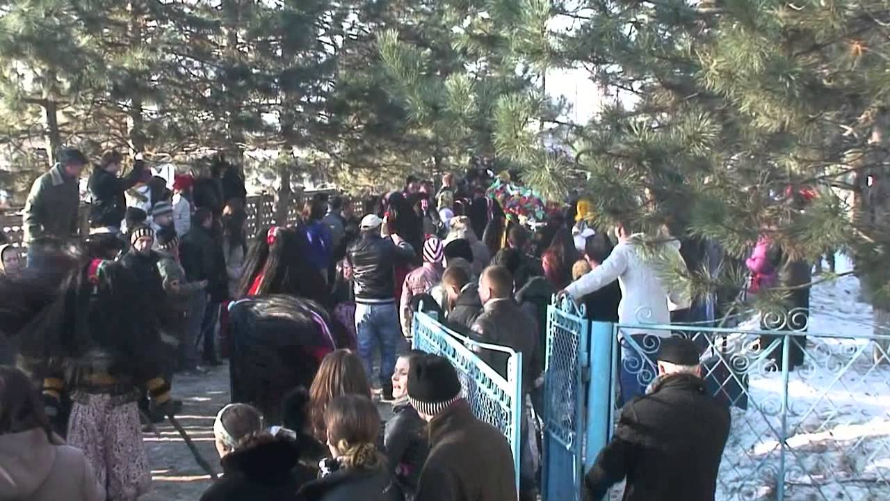 Traditii anul nou Belcesti 2012-2013
