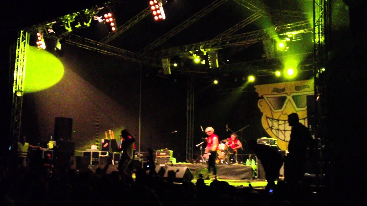 Toy Dolls Spiders In The Dressing Room Punk Rock Holiday 1.2