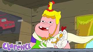 Juice Box Wars! | Clarence | Cartoon Network