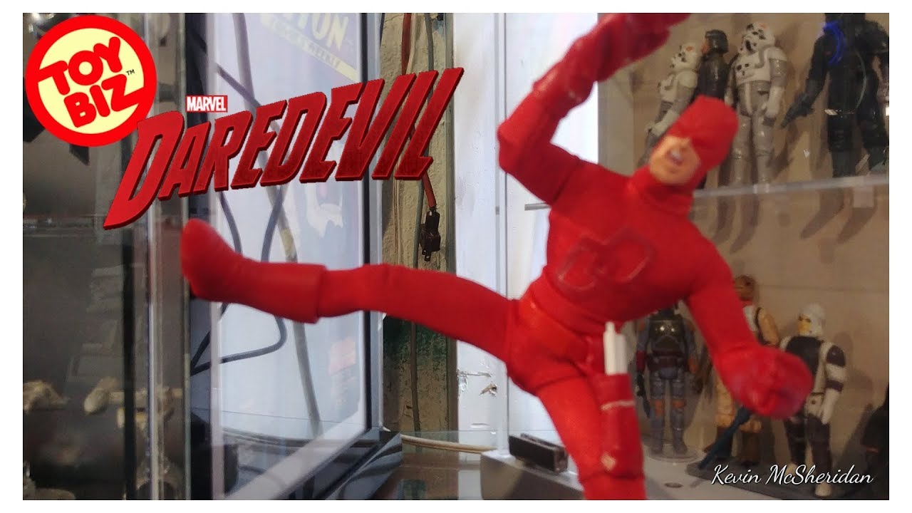 A look back!Toybiz Famous covers Daredevil - YouTube
