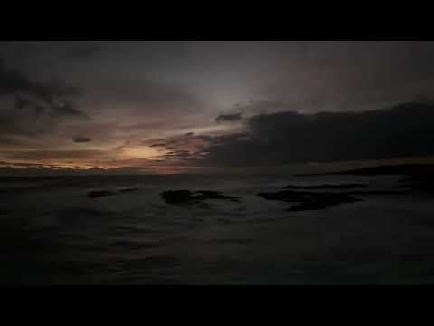 Crashing Waves of Hawaii