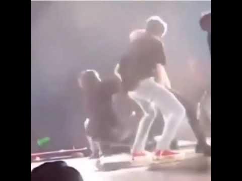 namjin/ Намджун отличная опора. Джин, будь аккуратнее💕 🤭😂 ️ - YouTube