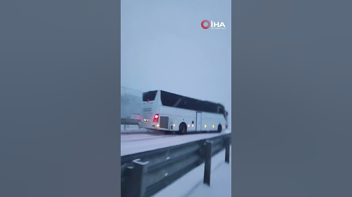 Kars'ta yolcu otobüsü kaza yaptı. Kazada 2 kişi hayatını kaybederken, 8 kişi yaralandı.