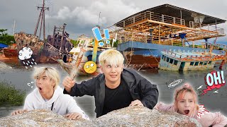 Surviving in a shipwreck graveyard?! I don't know which ship..has a history of people dying on bo... screenshot 5