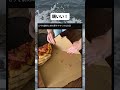 ピザを持ち帰りやすくする方法がすごい