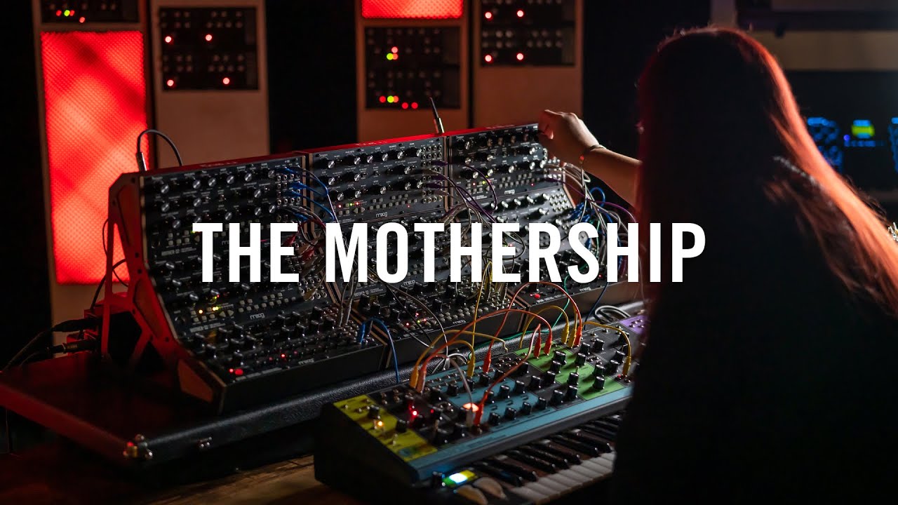Lisa Bella Donna | The Mothership auf YouTube ansehen Lisa Bella Donna | The Mothership auf YouTube ansehen