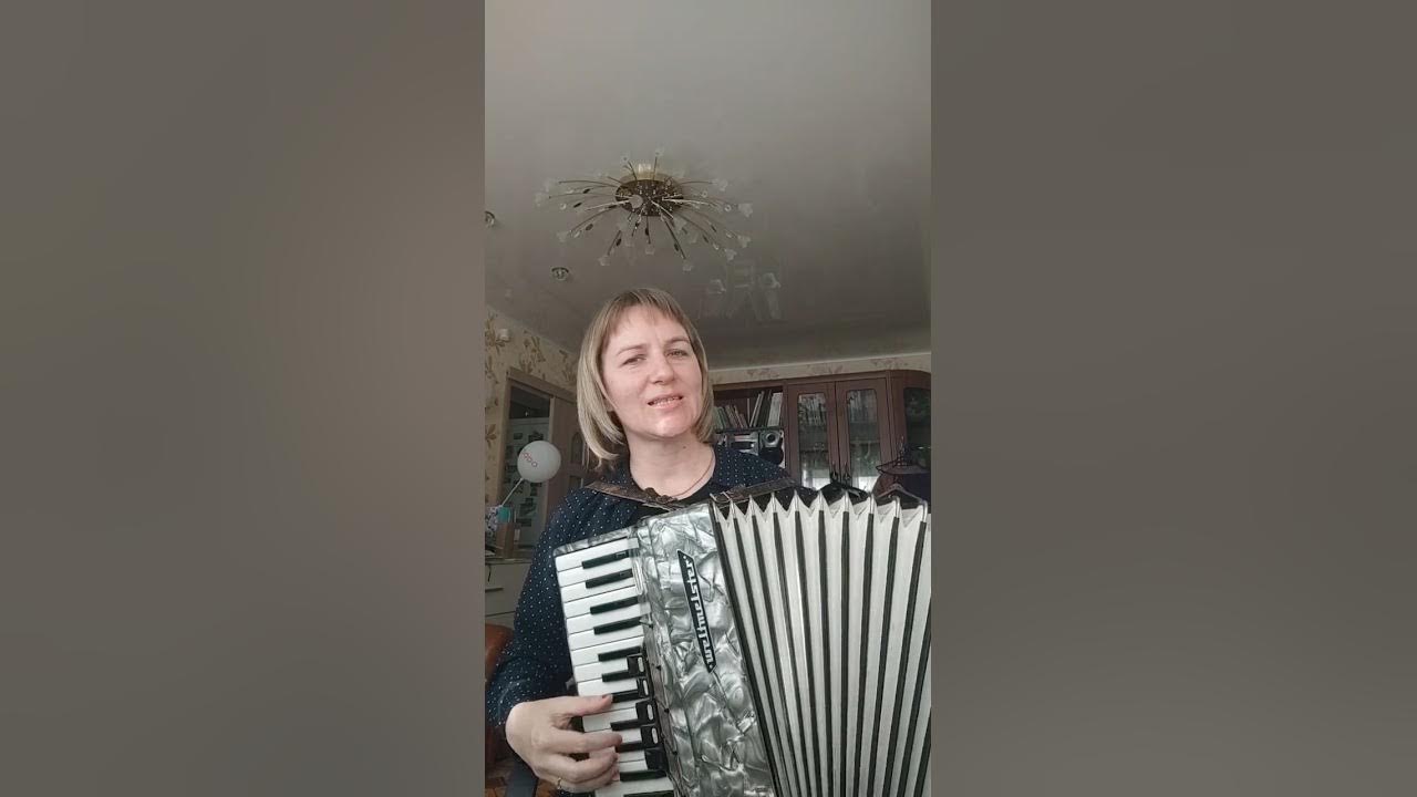 Слушать песню из крапивного листа. Слушать песню из крапивного листа