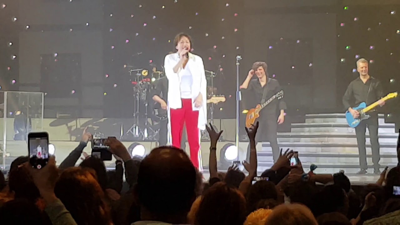 Gianna Nannini ^Un estate italiana^ live Firenze Mandela forum 06.12. ...
