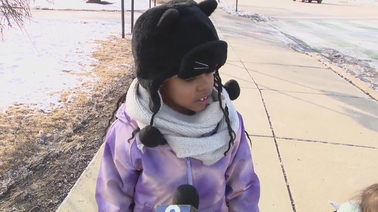 Kids offer cold weather warning, tips on how to dress for Chicago ...
