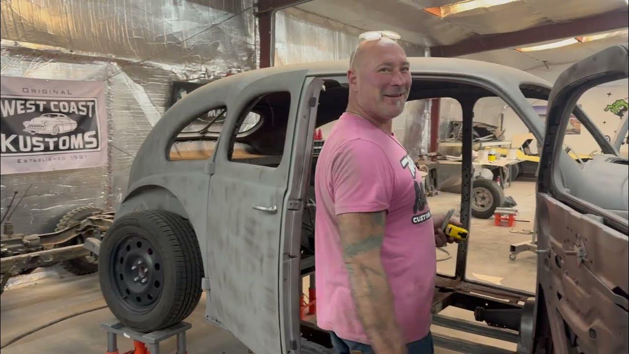 1937 Lincoln Zephyr: Full Custom Ian Roussel Continues Working On The  Floors - YouTube