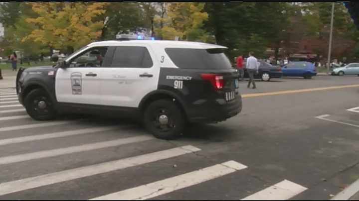 3 taken to hospital after accident on Bay and Tapl...