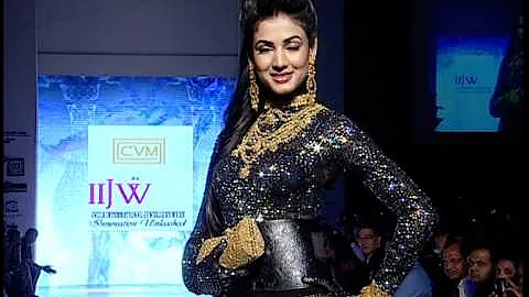 CVM FASHION SHOW IIJW 2010