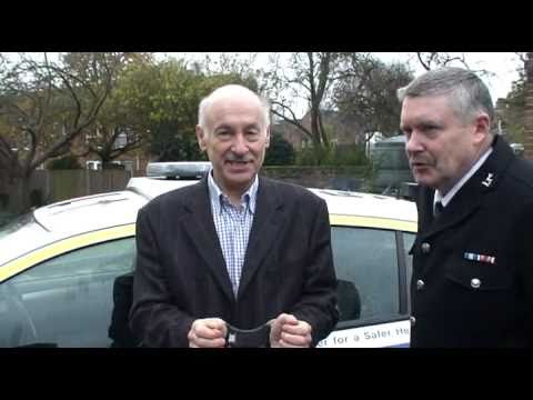 Watford's Mayor and MP go to Ricky Gaol 20.11.10