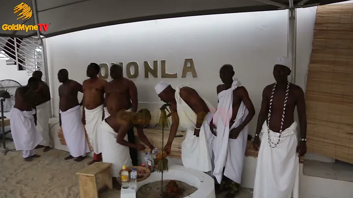 OBA SAHEED ELEGUSHI OBSERVING PRAYERS AT ODUN ELEGBA FESTIVAL