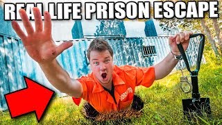 PRISON ESCAPE CHALLENGE THROUGH SECRET UNDERGROUND TUNNEL? Escaping The Hacker (24 Hour Challenge)