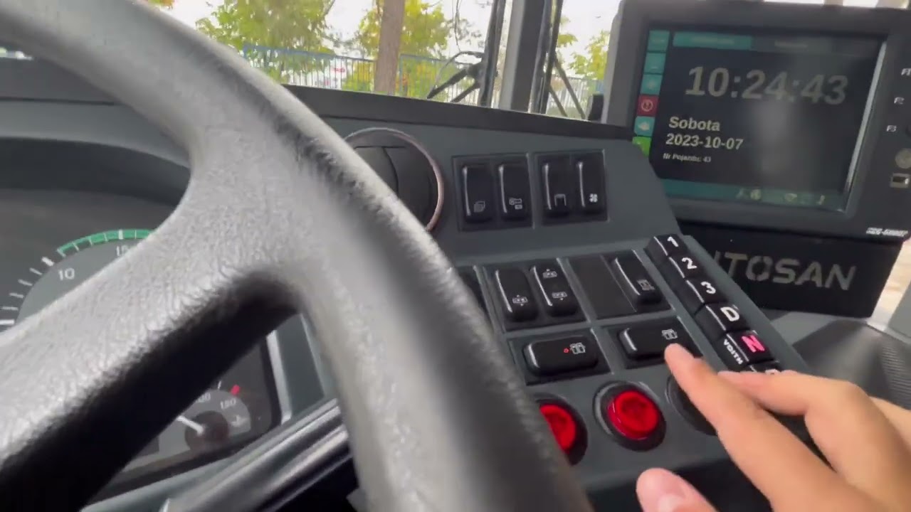 Autosan M10LF- obsługa kokpitu / panelu deski rozdzielczej