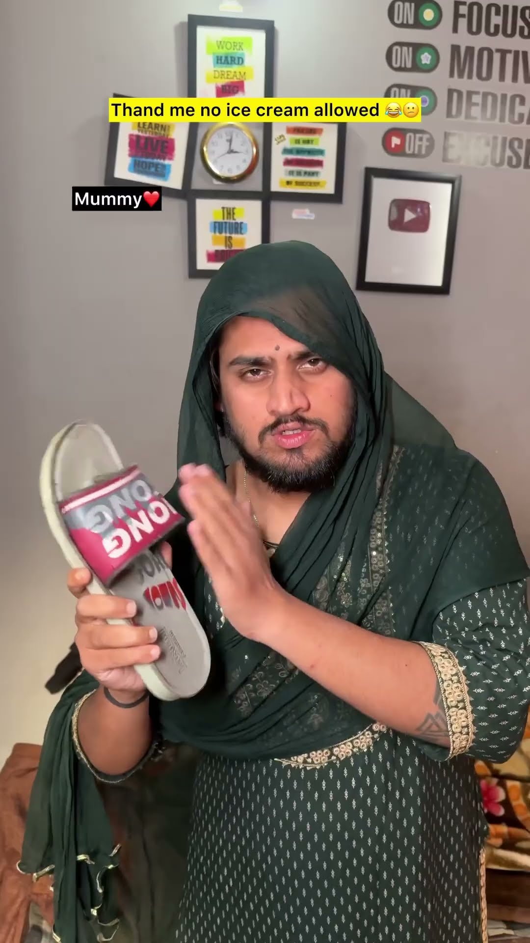 Thand me no ice cream ??| indian family #shorts #indian #chotabhai #relatable #chaman #winter