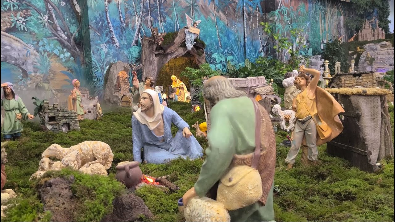 Семья Круз в Мангилао строит вдохновляющие белены уже 51 год.