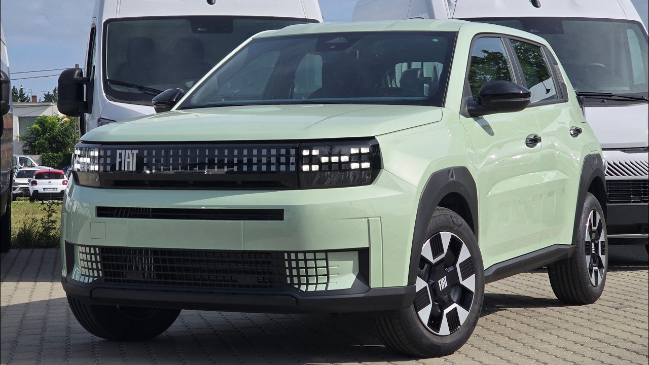 NEW 2025 Fiat Grande Panda ICON 1.2 HYBRID 110HP DCT Acqua Azure