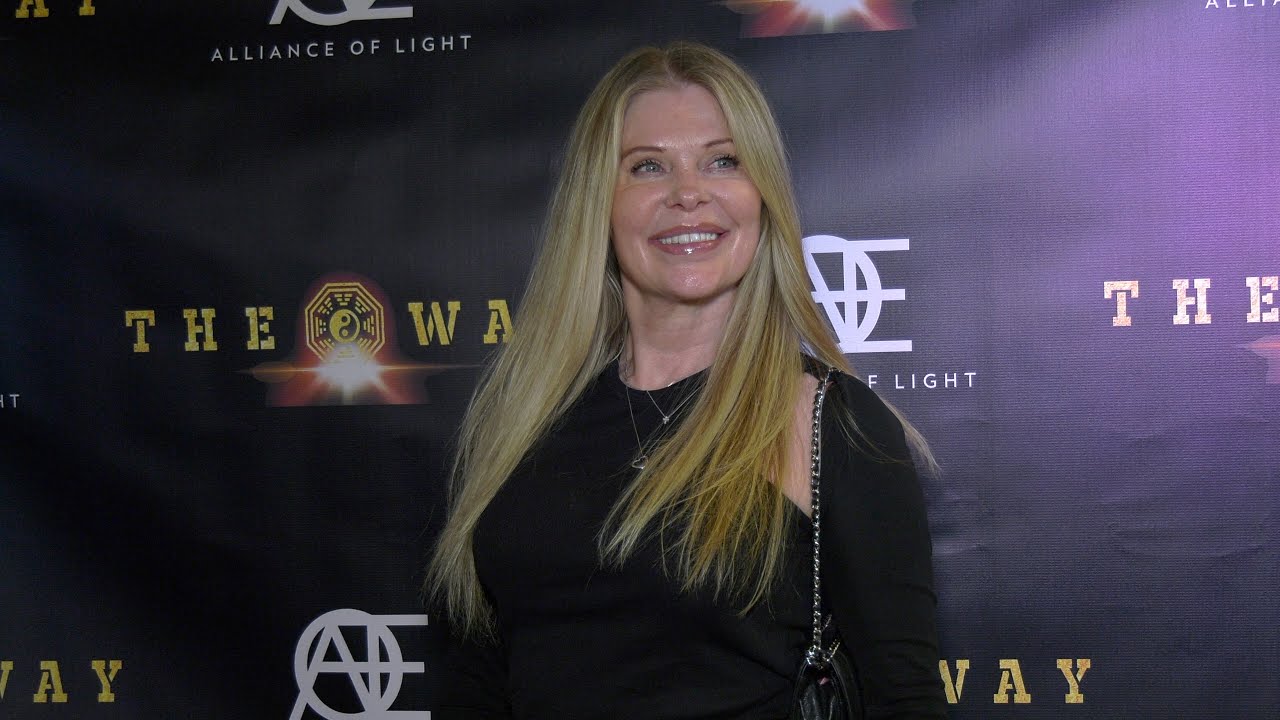 Cindy Guyer "The Way" Film Premiere Red Carpet Fashion YouTube