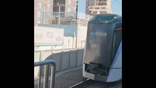 しびれる高速通過‼️ＪＲ国立駅…中央本線 特急あずさ 新宿行き【E353系】