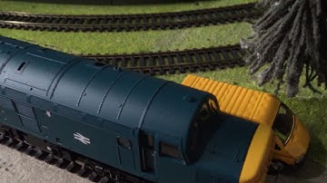 Bachmann BR Class 37/0 37041 review newly released, BR blue. Model railway 00 gauge etc