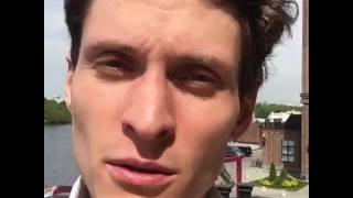 Актёр Павел Кузьмин приглашает на концерт группы Шарлотта Рококо Актёр Павел Кузьмин приглашает на концерт группы Шарлотта Рококо