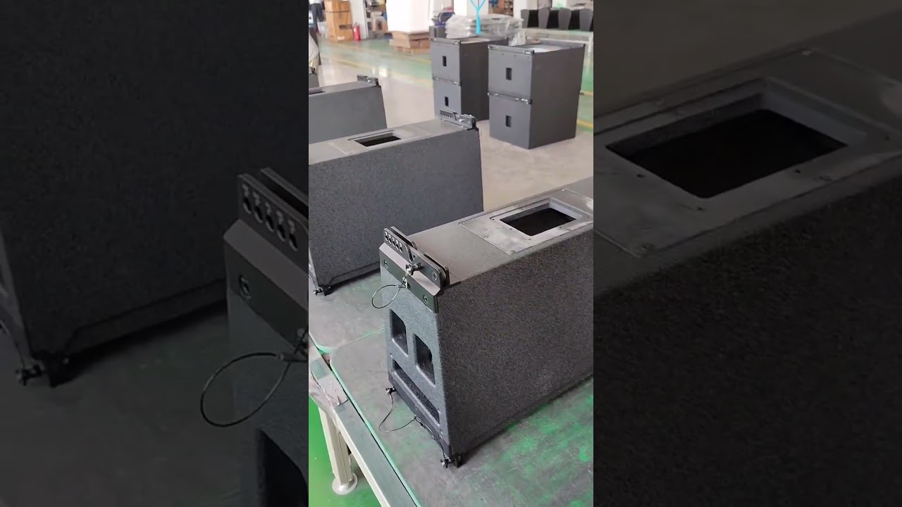 Line array speaker in production 