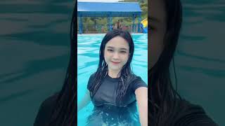 Reaksi Cowok Ketika Melihat Cewek Cantik Renang