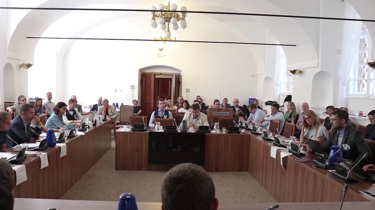 Jan Vobořil (IuRe) – Nešťastná třináctka aneb v čem je problematický článek 13?