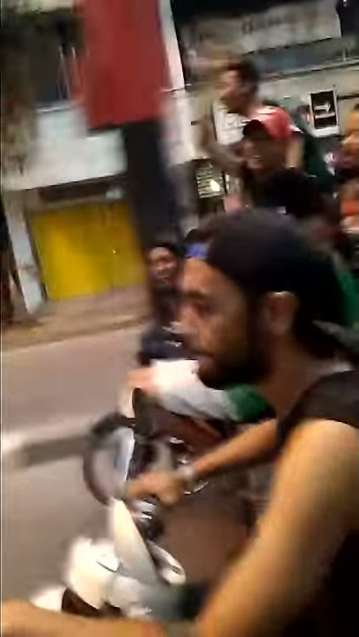 Kampak Bonek saudara