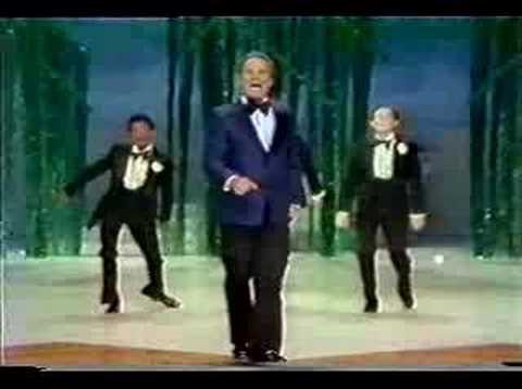 Bert Parks Sings Wings Let 'Em In 1976 Miss America