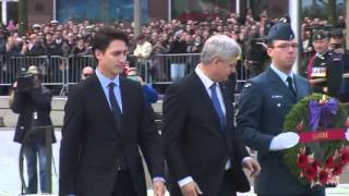 Stephen Harper and Justin Trudeau lay wreath together at National War Memorial
