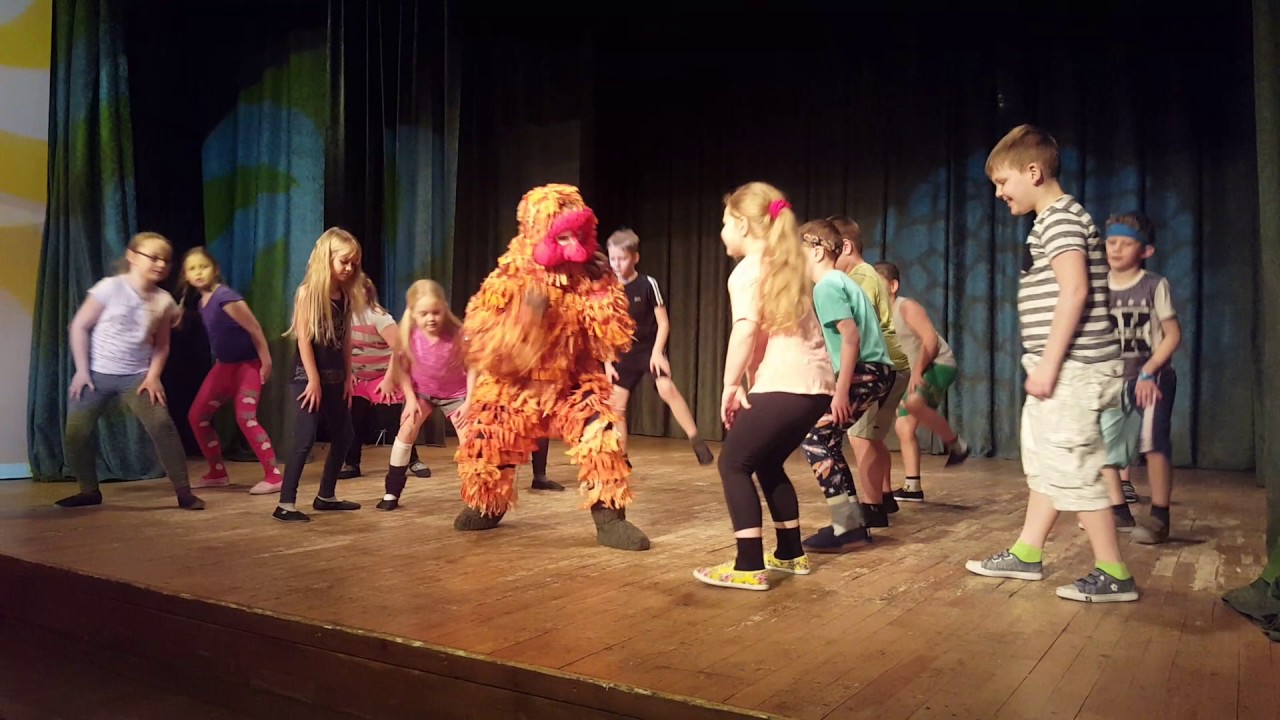 Sõbrapäeva playbox. Koeru Keskkooli 1.a klass 