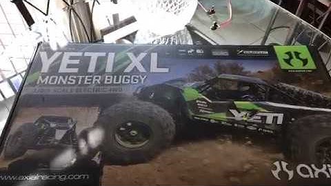 Axial Yeti XL Kit - Build and Run Video on 6S!!