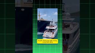 Tàu Chở Dầu Lao Vào Du Thuyền