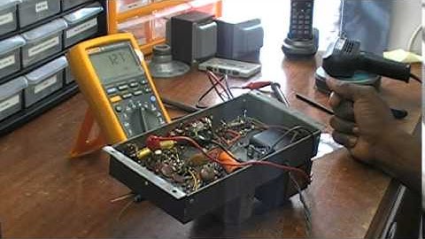 Using A Blue ESR To Test Capacitors In A Hammond AO-44 Amplifier