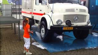 Amber Is De Mercedes Aan Het Wen