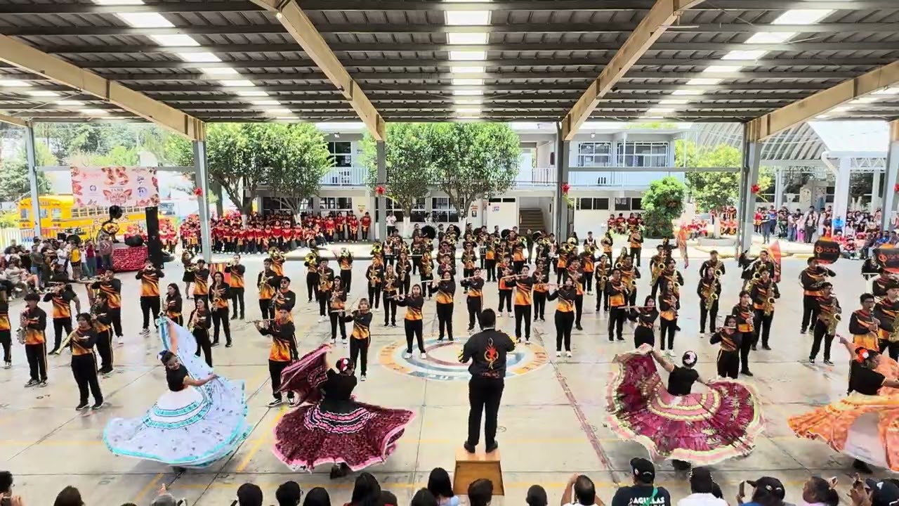 Fénix Marching Band Mexico ( 35 aniversario de fuego azteca mb)